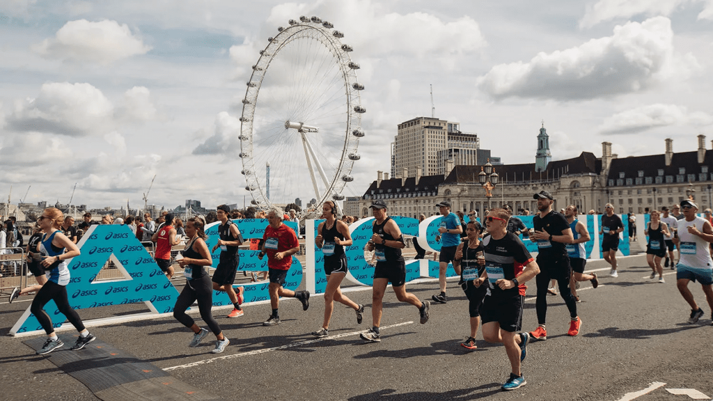 ASICS London 10K. runners, London, street